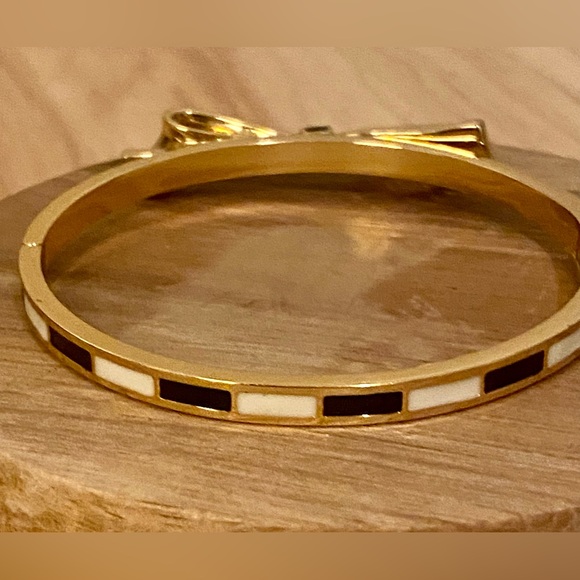 Kate Spade ♠️ “Love Notes” Bow  Bracelet Bangle - Picture 8 of 14